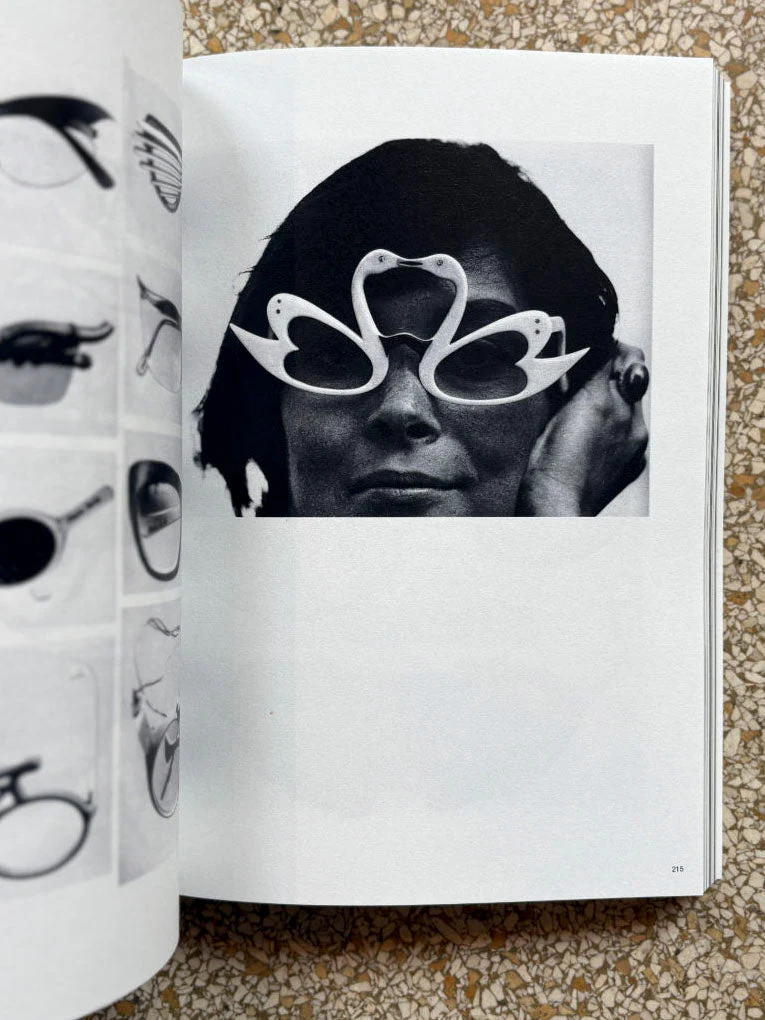 3000 days of archives related to the optics and glasses frame industry - Image 11