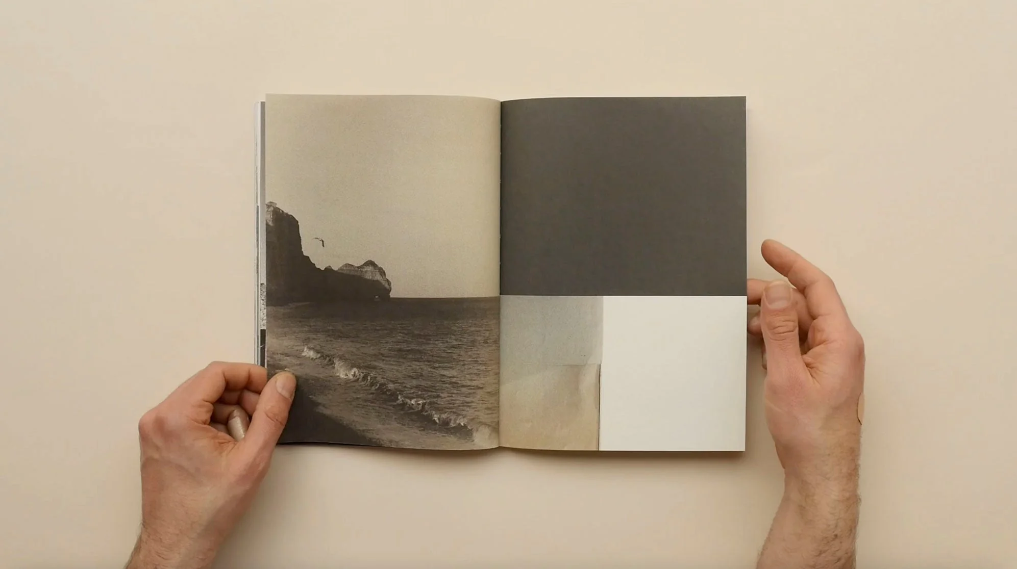 An ocean in between the waves by Gert Motmans - Image 2