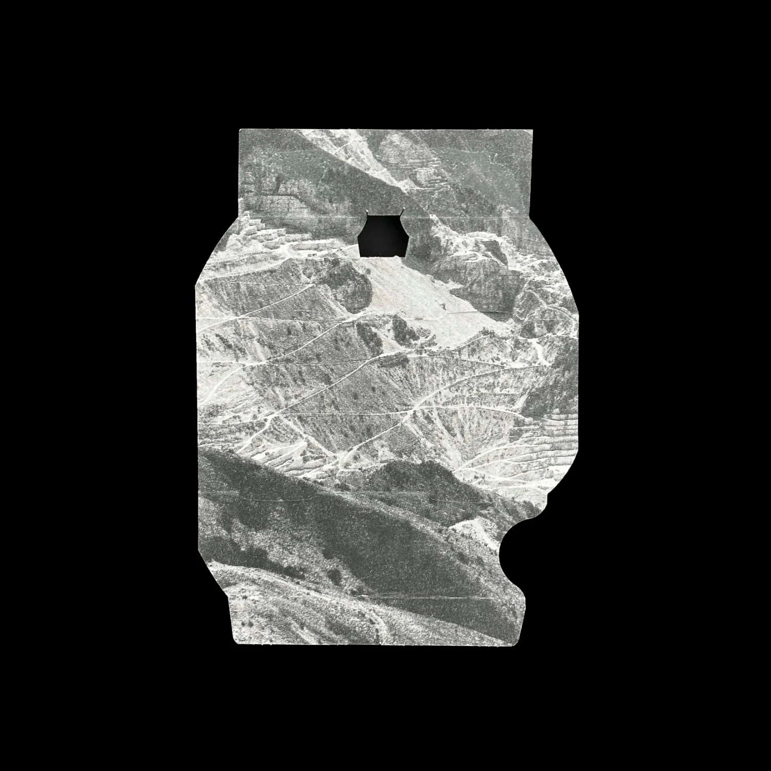 Bianco ordinario by Hélène Bellenger - Image 4
