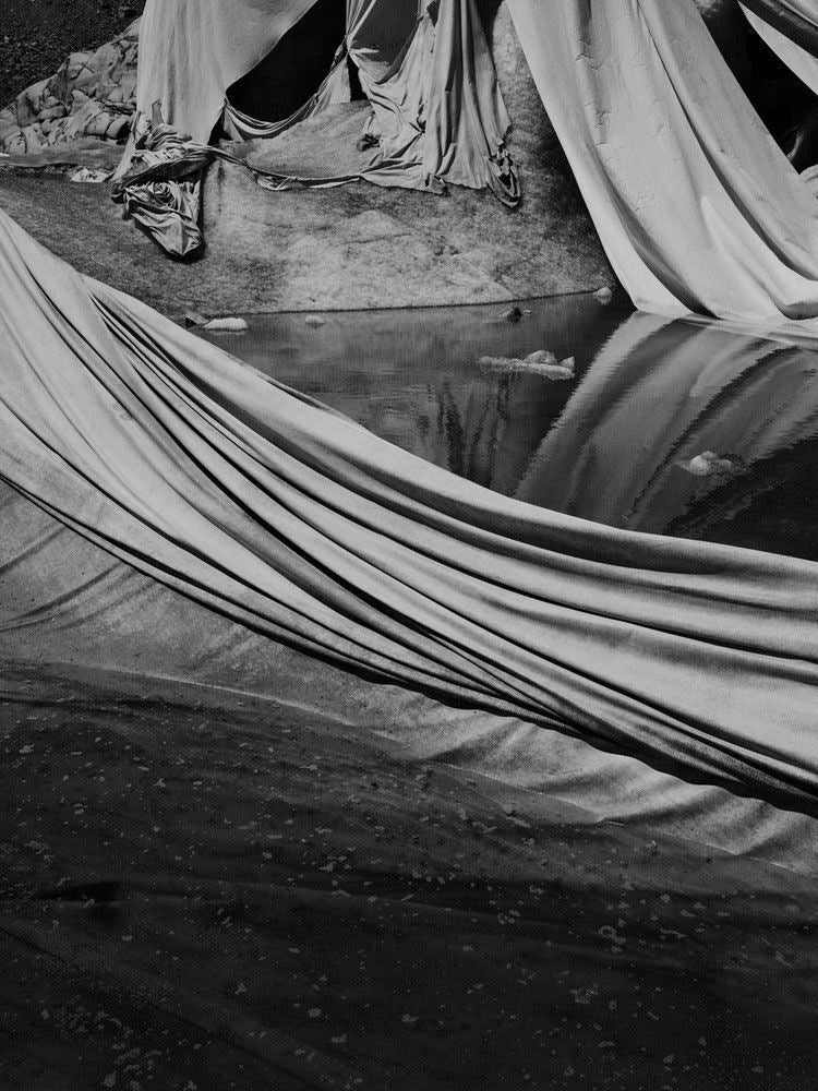 Blindfolded by Antoine De Winter - Image 12