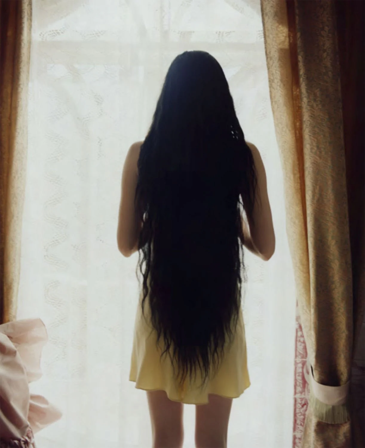 Dear God, the Parthenon is still broken by Yorgos Lanthimos - Image 9