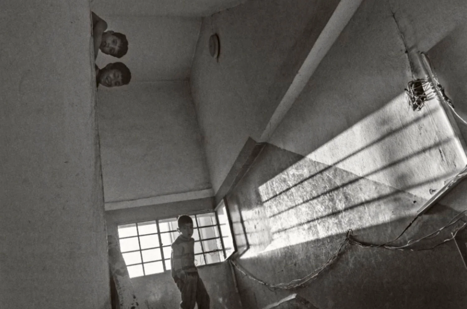 Sidelines by John Vink - Image 7