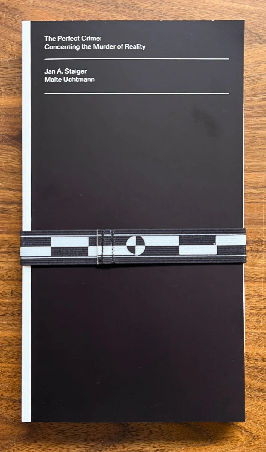 The Perfect Crime by Jan Staiger and Malte Uchtmann