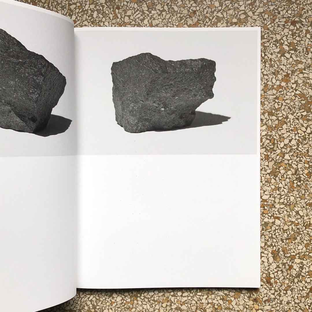 To pick up a stone by Claudia den Boer - Image 8